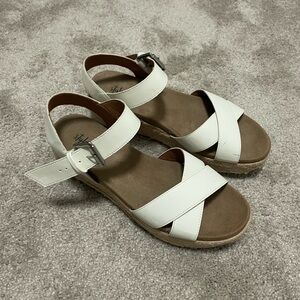 Style & Co. White and Tan Sandals
